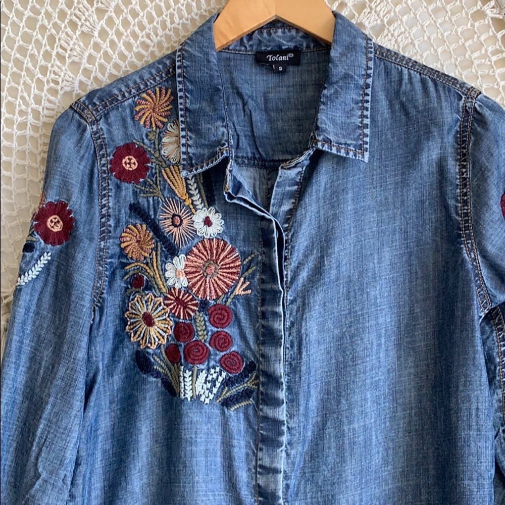 ANTHRO Tolani embroidered denim button-down